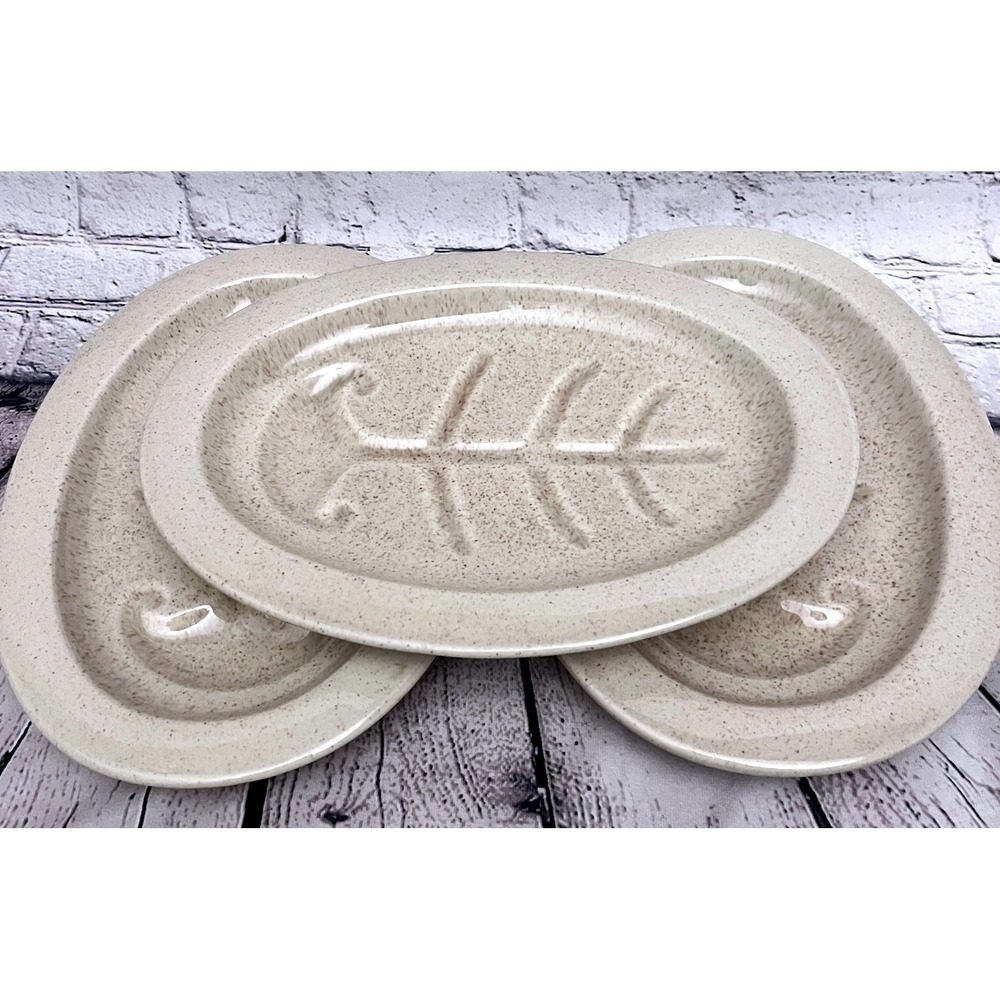 Vintage Red Wing USA Pottery Leaf Design Meat Turkey Serving Plates Set of 3